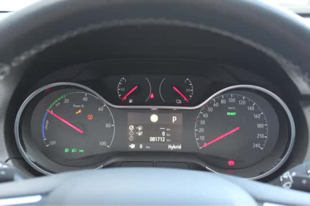 Opel Grandland X (2021) thumbnail 24