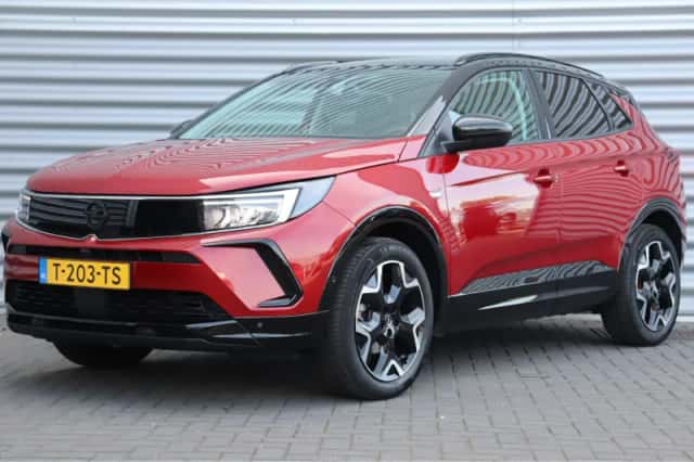 Opel Grandland (2023) thumbnail 1
