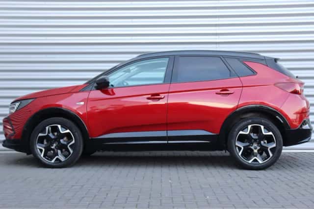 Opel Grandland (2023) thumbnail 2