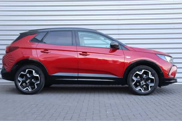 Opel Grandland (2023) thumbnail 3