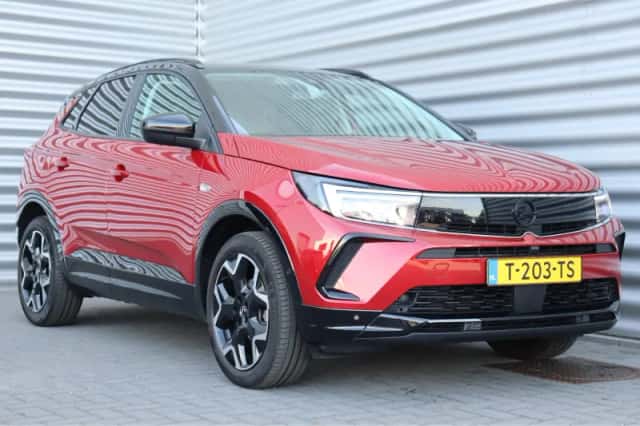 Opel Grandland (2023) thumbnail 4