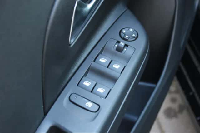 Opel Corsa (2023) thumbnail 17