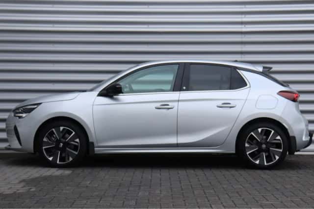Opel Corsa-e (2023) thumbnail 2