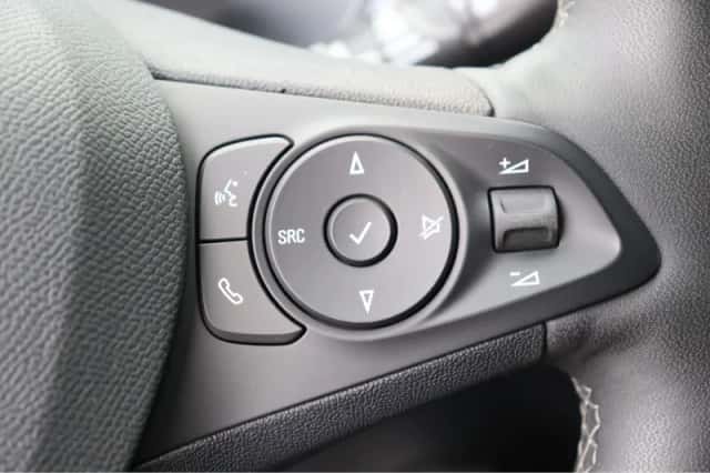 Opel Corsa-e (2023) thumbnail 26