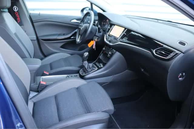 Opel Astra (2020) thumbnail 18
