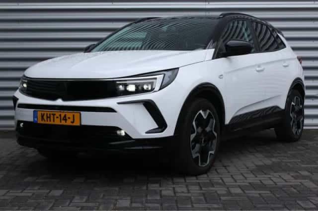 Opel Grandland (2024) thumbnail 1