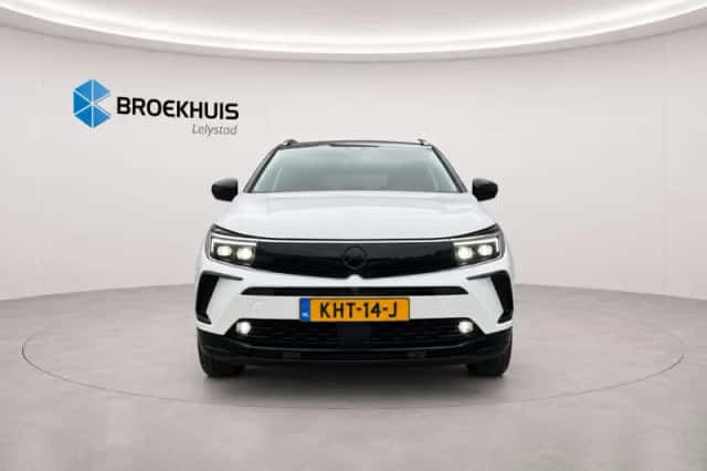 Opel Grandland (2024) thumbnail 5