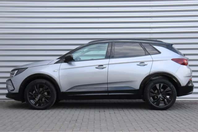 Opel Grandland (2024) thumbnail 2