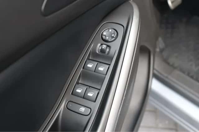 Opel Grandland (2024) thumbnail 22