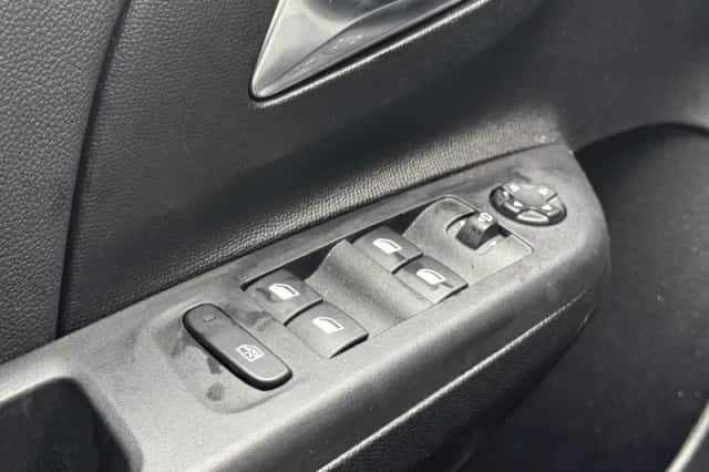 Opel Corsa (2025) thumbnail 19