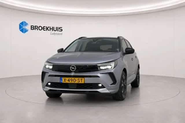 Opel Grandland (2024) thumbnail 4
