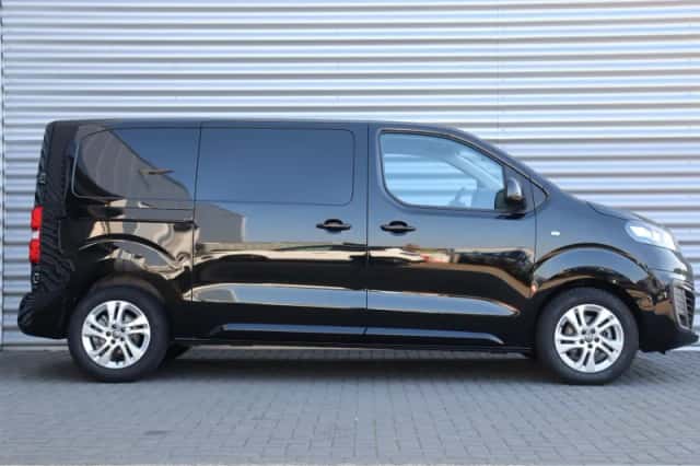 Opel Vivaro (2024) thumbnail 3