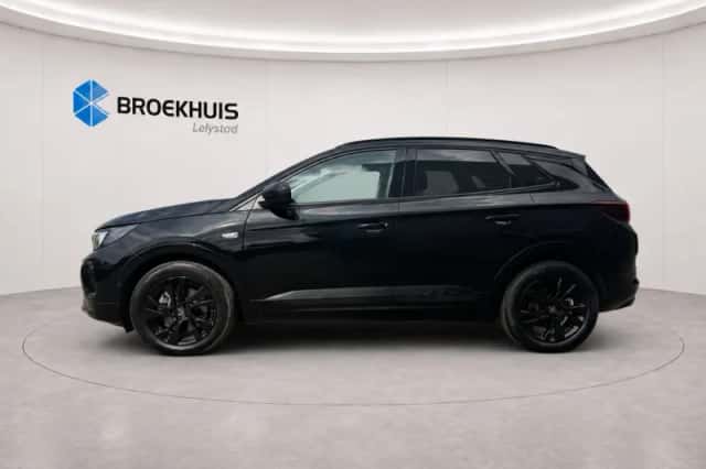 Opel Grandland (2023) thumbnail 2