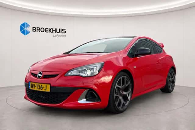 Opel Astra GTC (2017) thumbnail 3