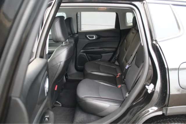 Jeep Compass (2024) thumbnail 5