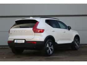 Volvo XC40 (2022) thumbnail 2