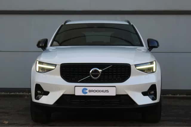 Volvo XC40 (2022) thumbnail 12