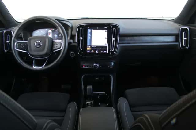 Volvo XC40 (2022) thumbnail 16