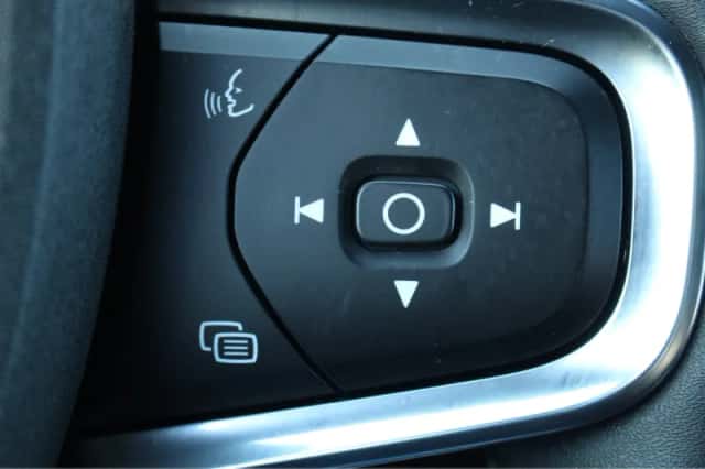 Volvo XC40 (2022) thumbnail 20