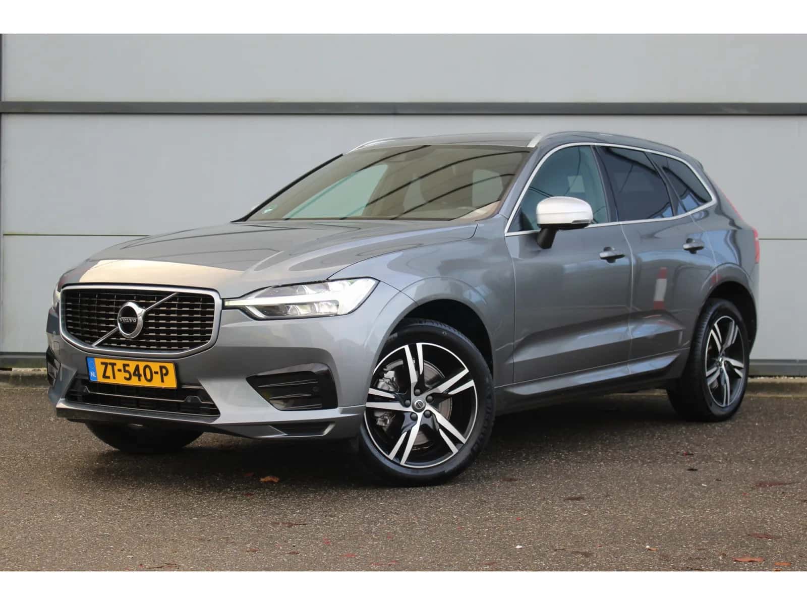 Volvo XC60 (2019) — foto 1