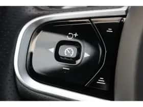 Volvo XC60 (2019) thumbnail 13