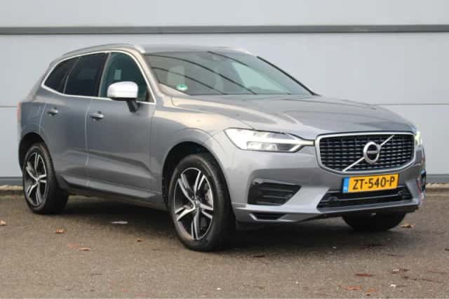 Volvo XC60 (2019) thumbnail 3