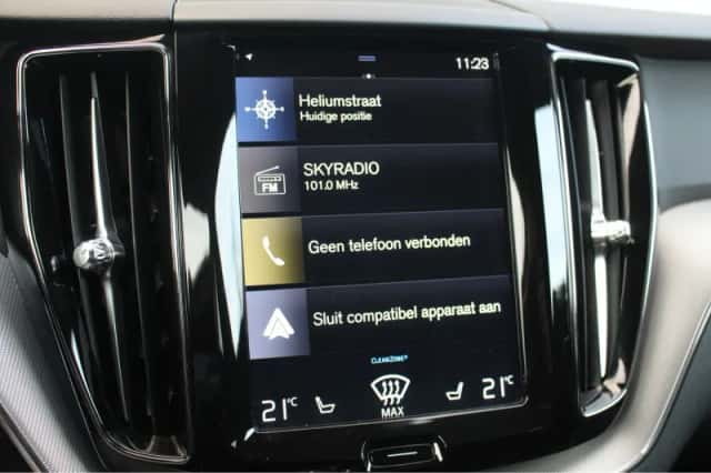 Volvo XC60 (2019) thumbnail 24