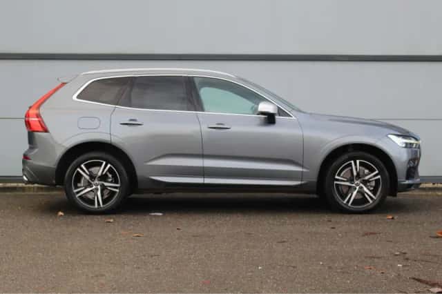 Volvo XC60 (2019) thumbnail 4