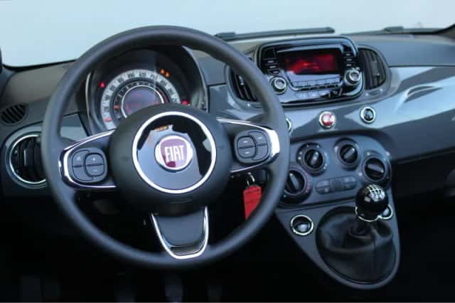 Fiat 500C (2022) thumbnail 3