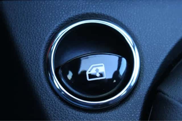 Fiat 500C (2022) thumbnail 22