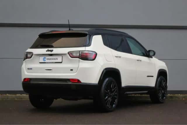 Jeep Compass (2023) thumbnail 2