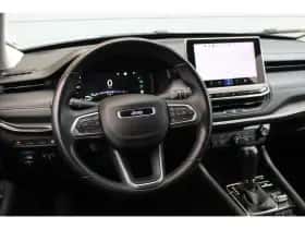 Jeep Compass (2023) thumbnail 3