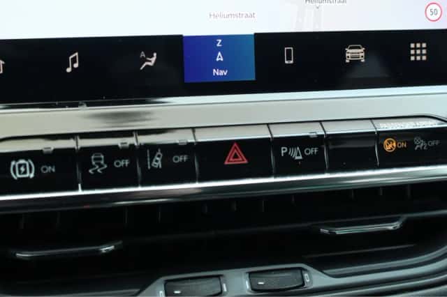 Jeep Compass (2023) thumbnail 25