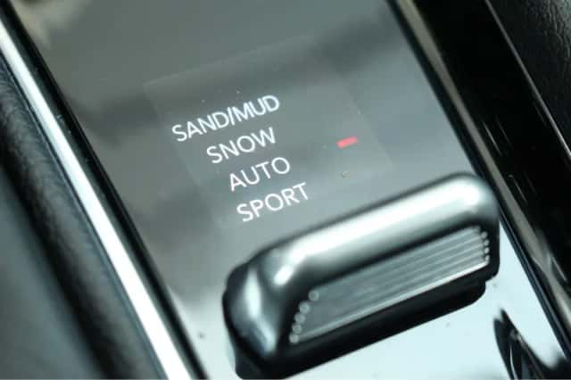 Jeep Compass (2023) thumbnail 34