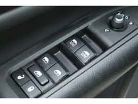 Jeep Compass (2023) thumbnail 36
