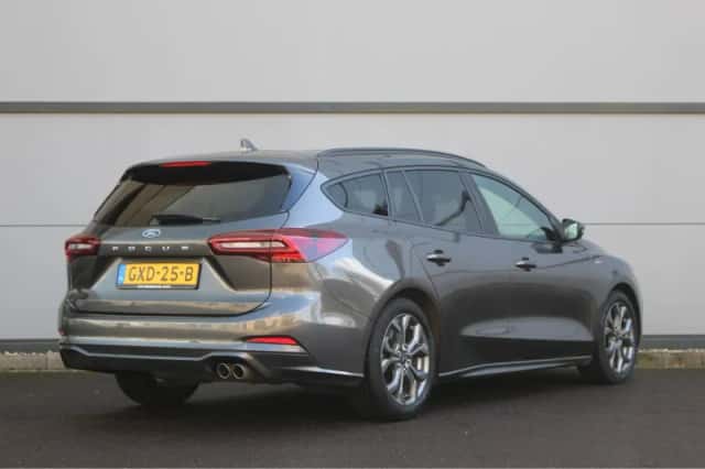 Ford Focus (2025) thumbnail 2