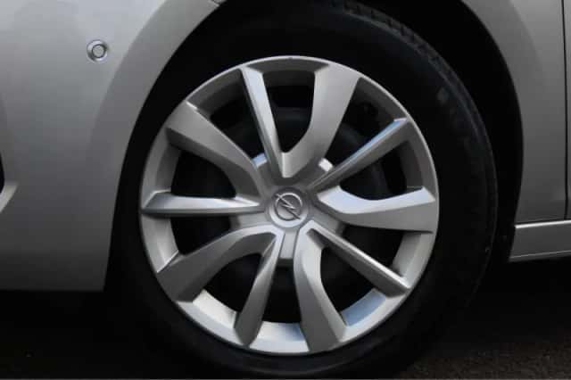 Opel Corsa (2024) thumbnail 11