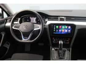 Volkswagen Passat (2022) thumbnail 15