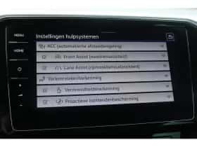Volkswagen Passat (2022) thumbnail 32