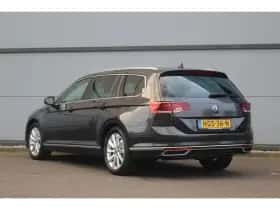 Volkswagen Passat (2022) thumbnail 9