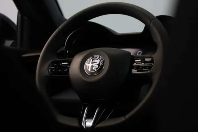 Alfa Romeo Junior (2025) thumbnail 14