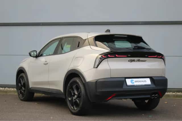 Alfa Romeo Junior (2025) thumbnail 7