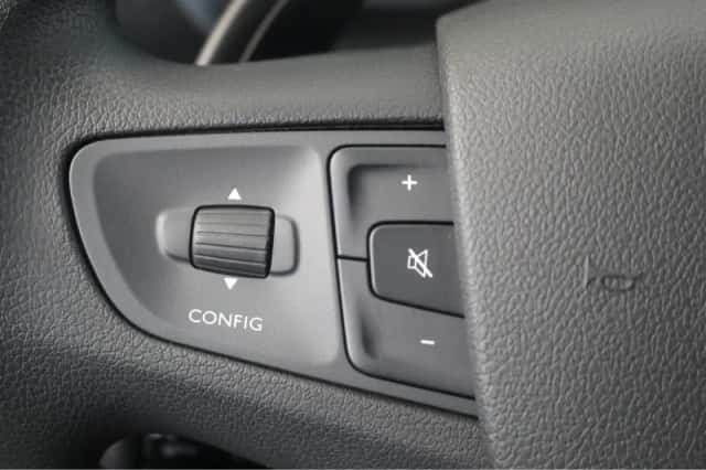 Opel Vivaro (2024) thumbnail 24