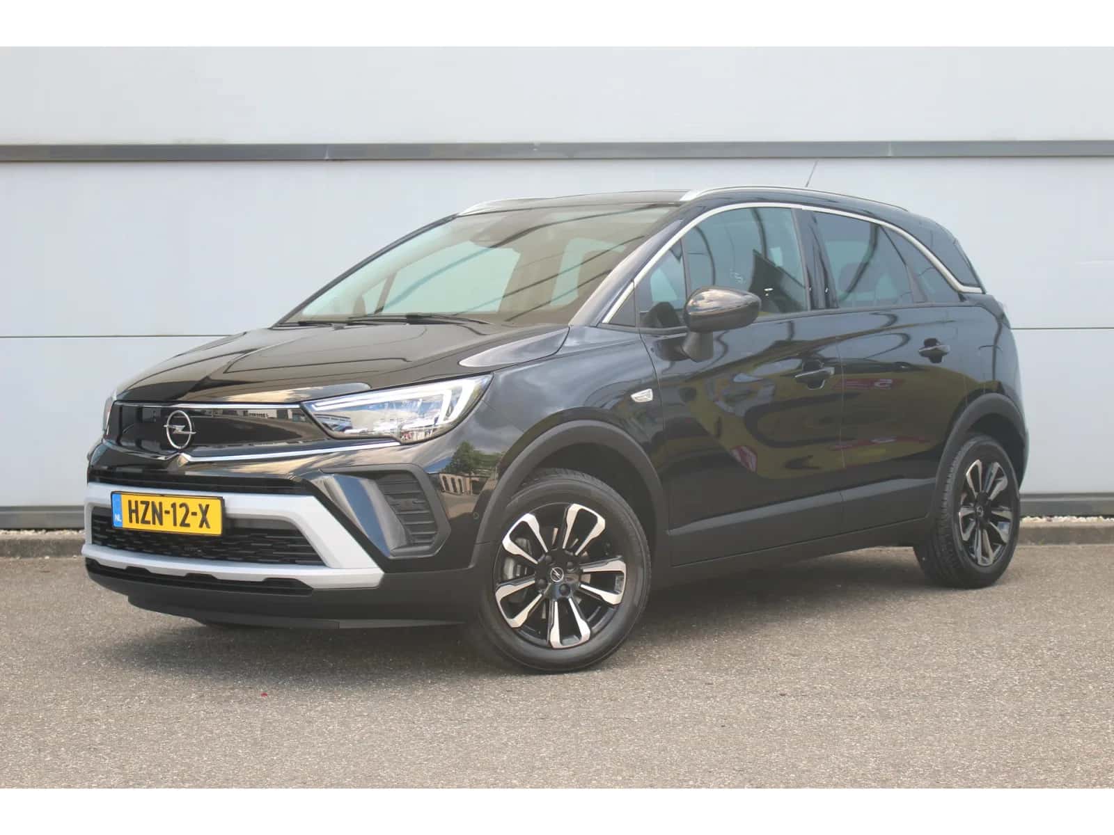 Opel Crossland (2024) — foto 1