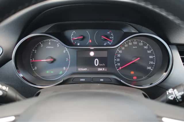 Opel Crossland (2024) thumbnail 11