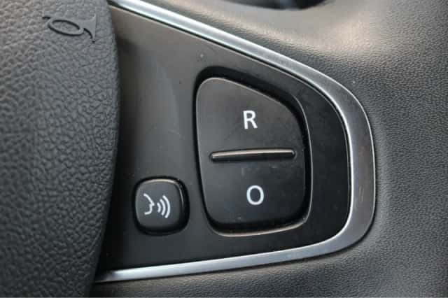 Renault Clio (2018) thumbnail 12