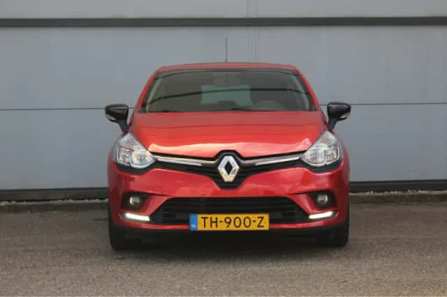 Renault Clio (2018) thumbnail 4