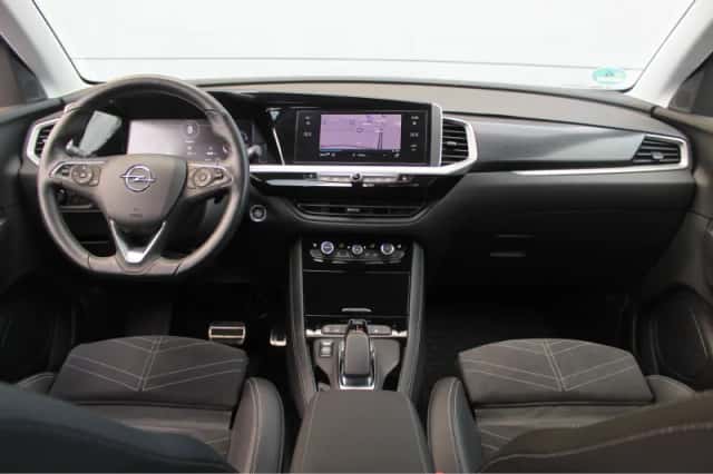 Opel Grandland (2023) thumbnail 21