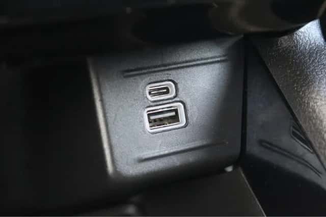 Jeep Compass (2023) thumbnail 13