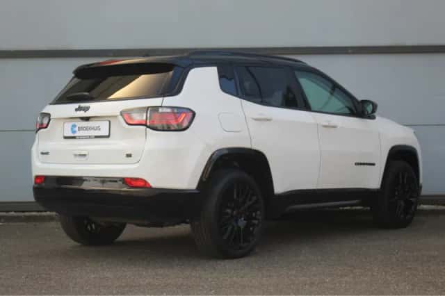 Jeep Compass (2023) thumbnail 18
